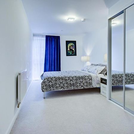 Ferienwohnung Luxury 2 Bed Flat In A New Block In East Acton London Exterior foto
