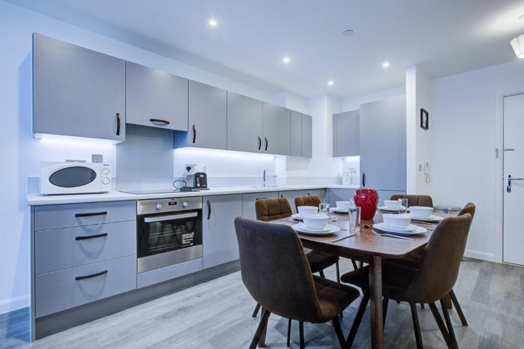 Ferienwohnung Luxury 2 Bed Flat In A New Block In East Acton London Exterior foto