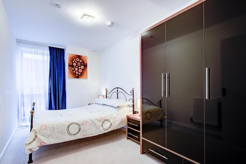 Ferienwohnung Luxury 2 Bed Flat In A New Block In East Acton London Exterior foto